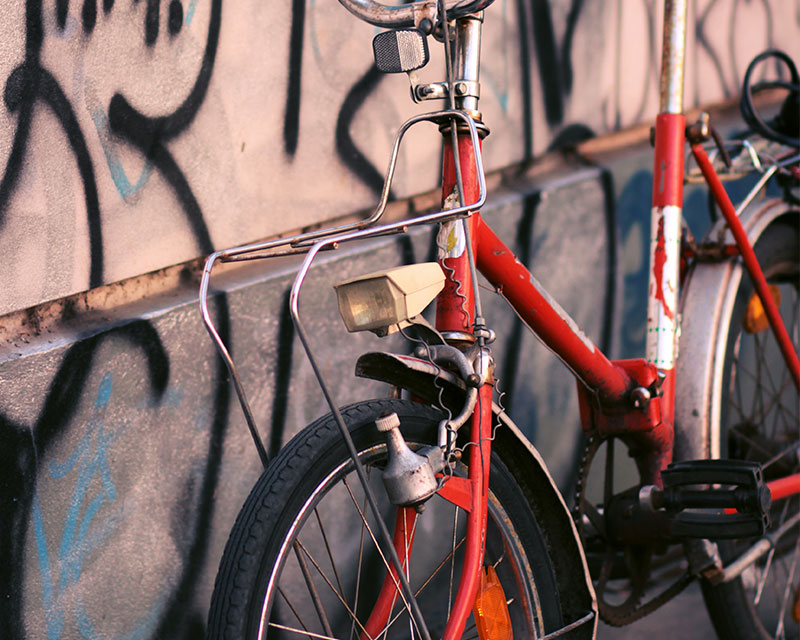 Featured image for “I Dream of Having an Old Red Bicycle”